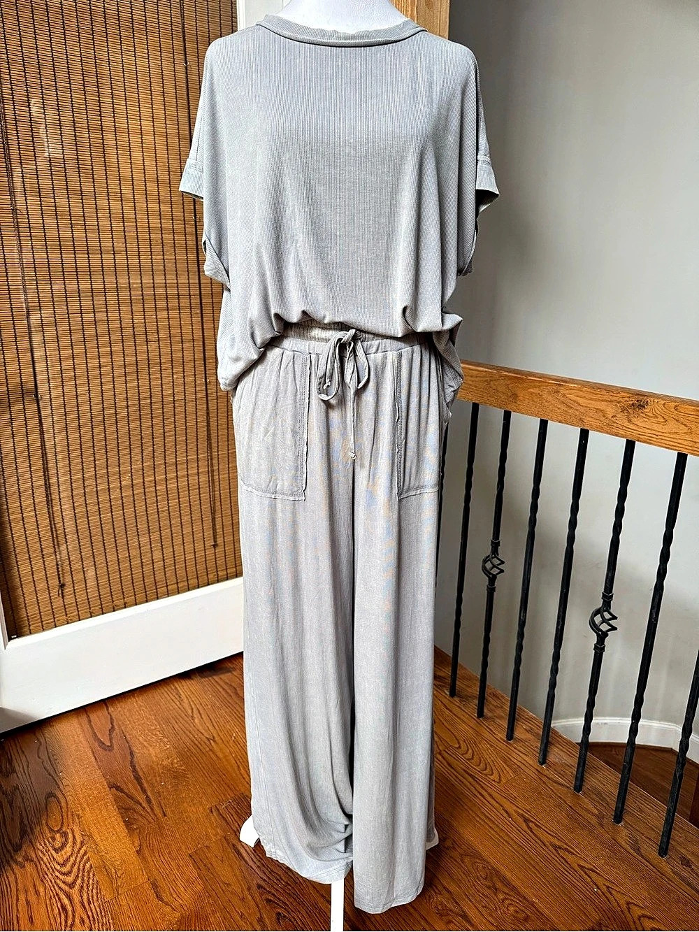 Zenana Light Gray Ribbed Wide Leg relaxed lounge set in Sleet L NWT - Picture 4 of 8